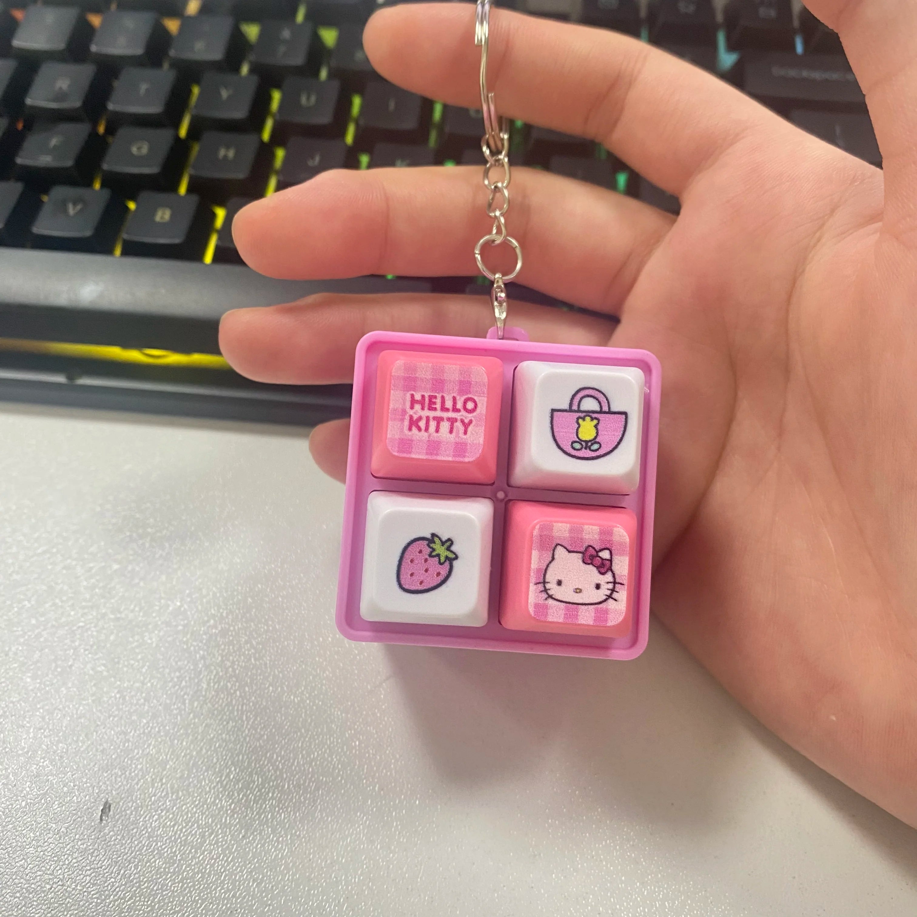 In Stock Sanrio Pendant Kawaii Japanese Cartoon Hello Kitty Healing and Decompression Four Panel Button Keychain Backpack Pendan